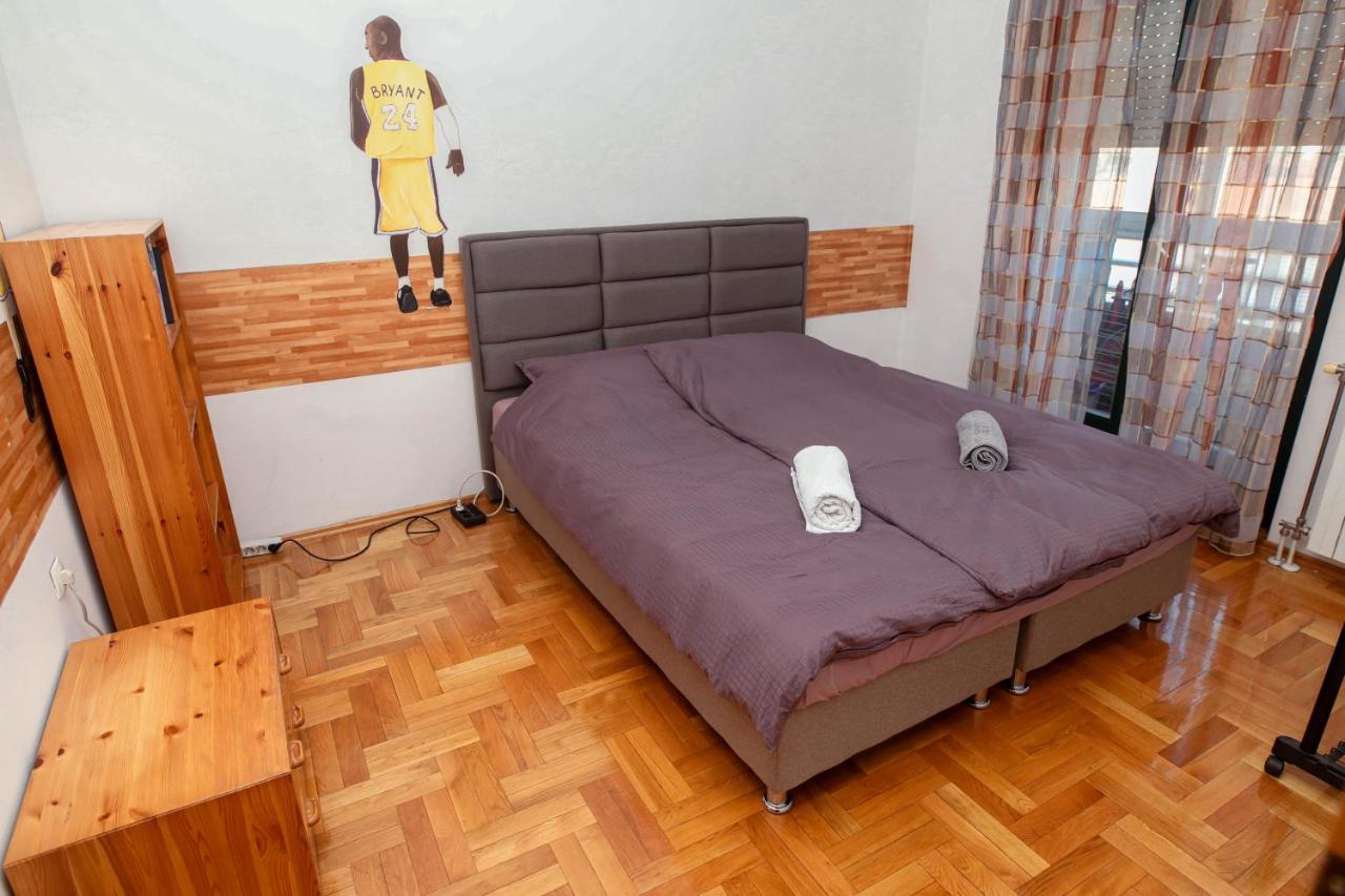 Ugodan I Luksuzan Apartman بانيا لوكا المظهر الخارجي الصورة